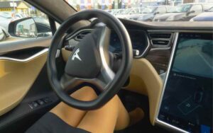 This is How To Adjust Tesla Steering Wheel (Model 3, Y, S, X)