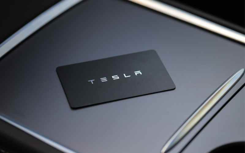 How to Start Tesla Without Key Card